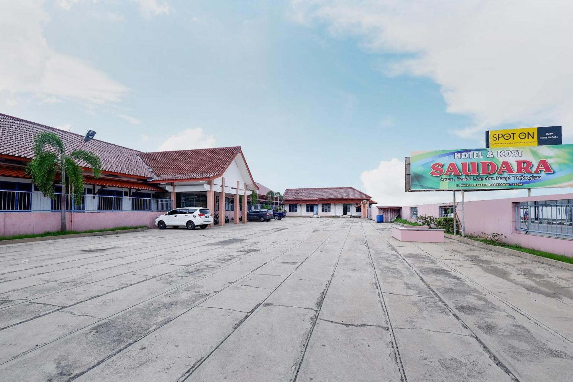 Spot On 2289 Hotel Saudara Tegal  Ngoại thất bức ảnh