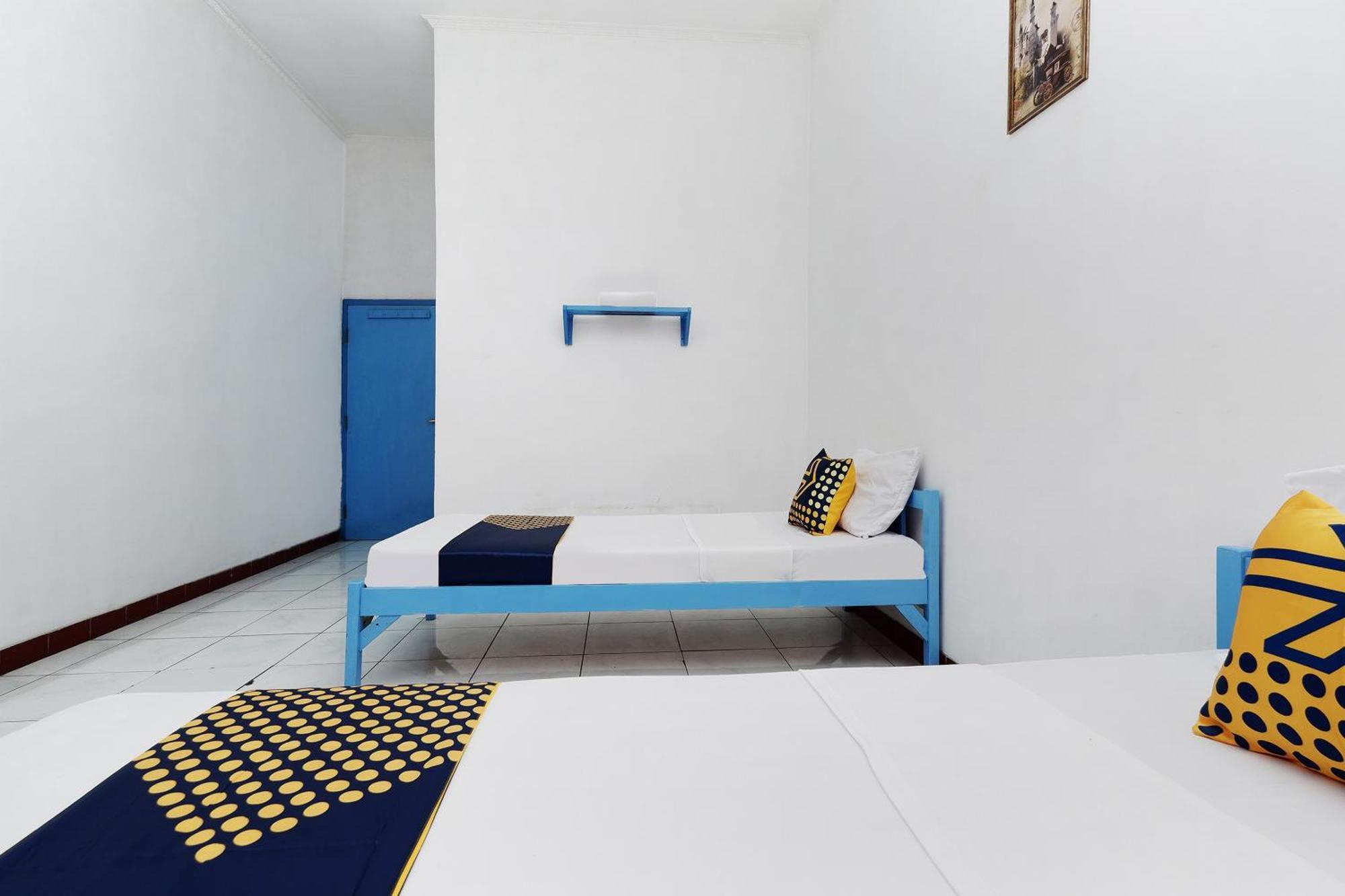 Spot On 2289 Hotel Saudara Tegal  Ngoại thất bức ảnh