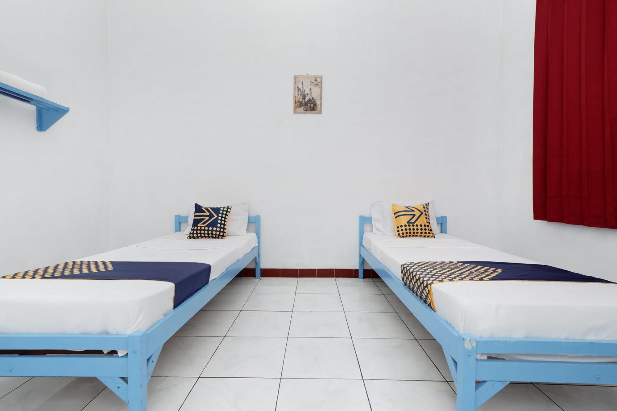 Spot On 2289 Hotel Saudara Tegal  Ngoại thất bức ảnh