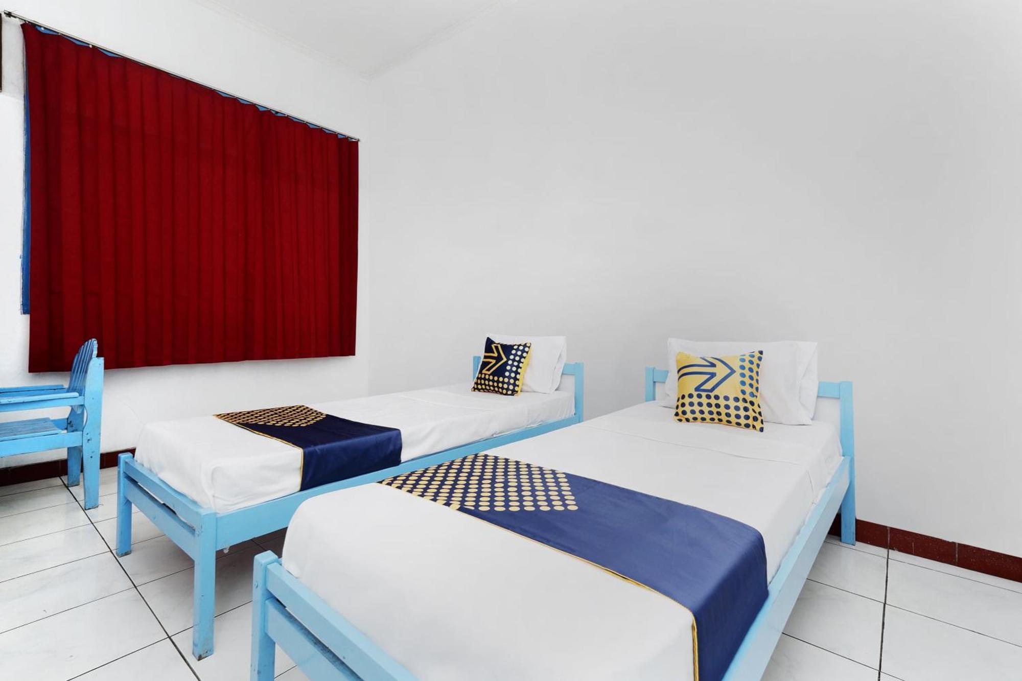 Spot On 2289 Hotel Saudara Tegal  Ngoại thất bức ảnh